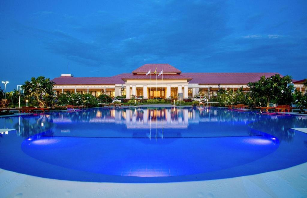 Horizon Lake View Resort Naypyidaw Kültér fotó