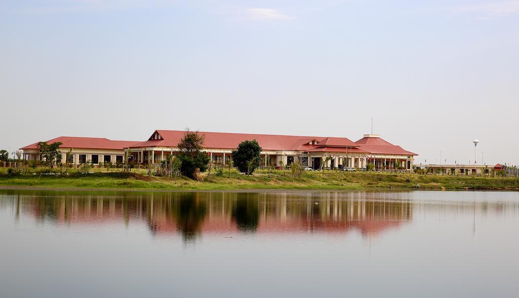 Horizon Lake View Resort Naypyidaw Kültér fotó