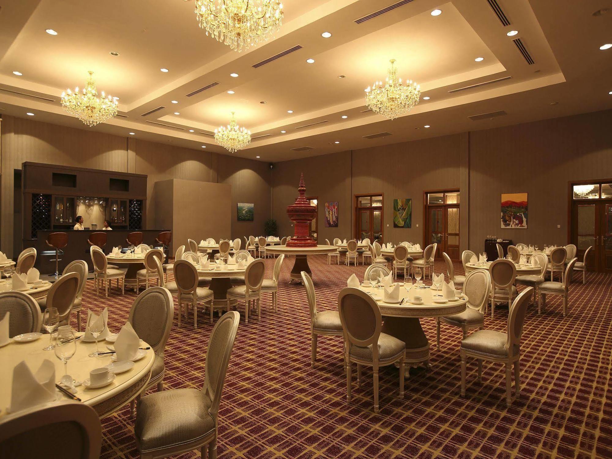 Horizon Lake View Resort Naypyidaw Kültér fotó